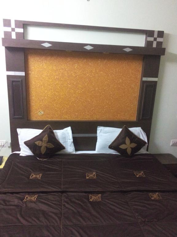 Hotel Candy Palace Jaipur Quarto foto